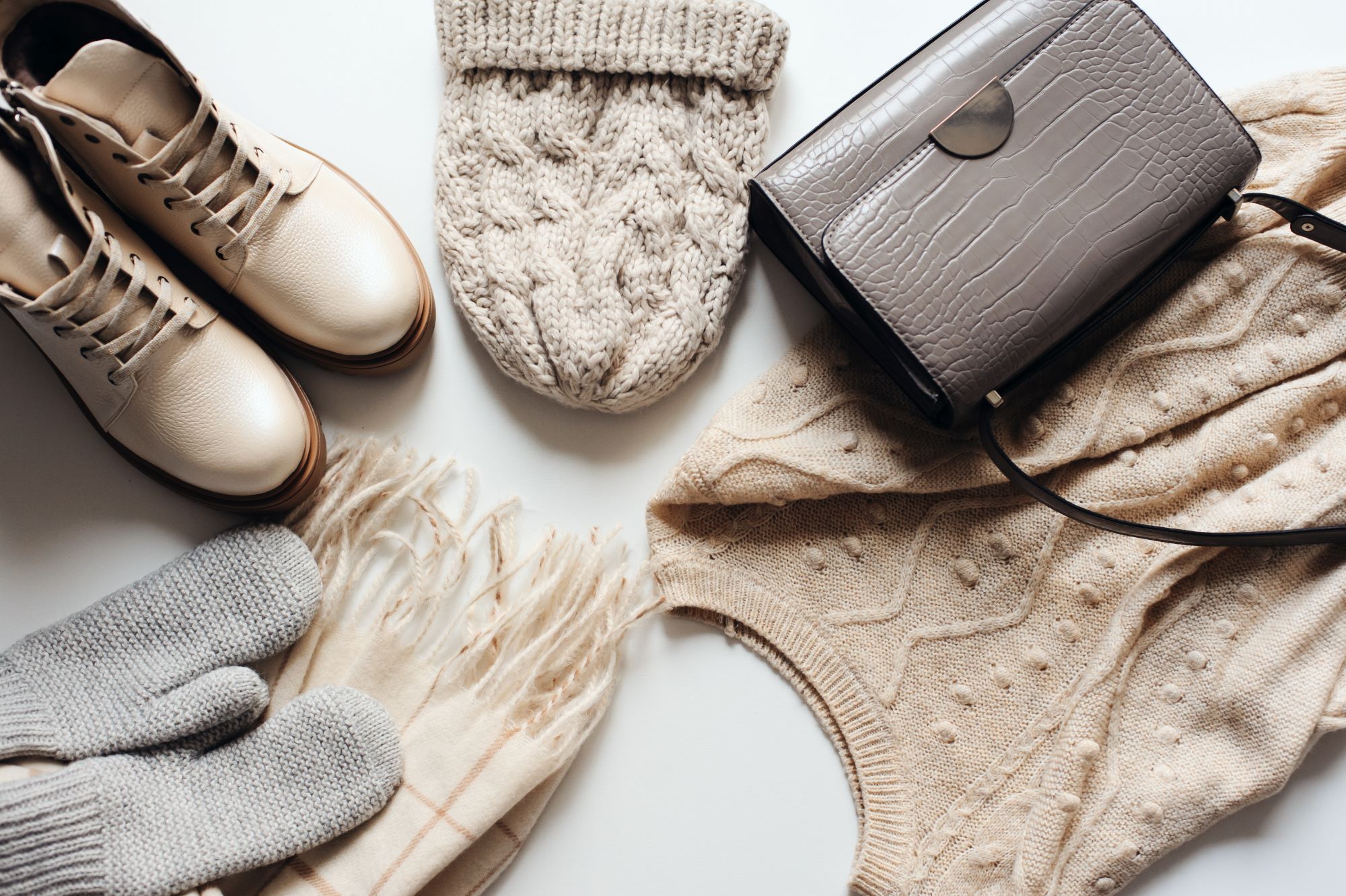 How To Dress Warm And Stylish In Winter - Fashion Mingle