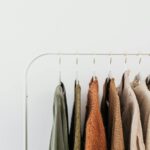 Minimalist Fashion Trends Shaping Urban and Coastal Wardrobes